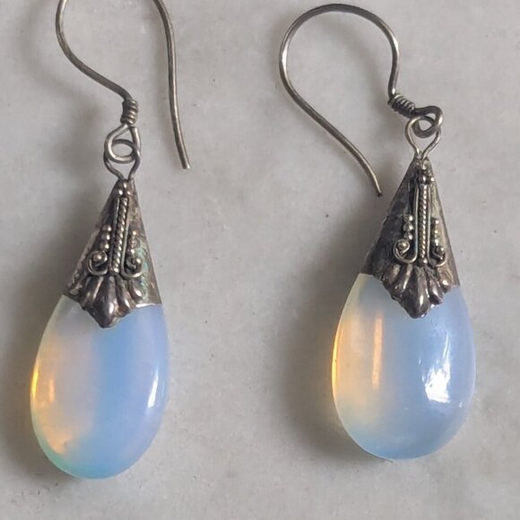 Moonstone Silver Teardrop Earrings Dangle Filigree Boho Art Deco Victorian Fairy - Picture 3 of 5
